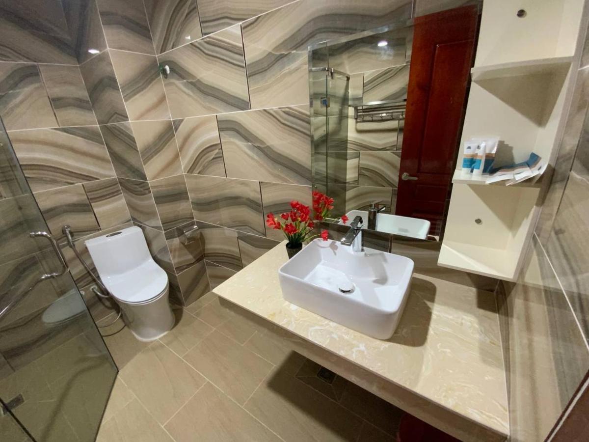 Kampot Sunny Hotel Екстер'єр фото