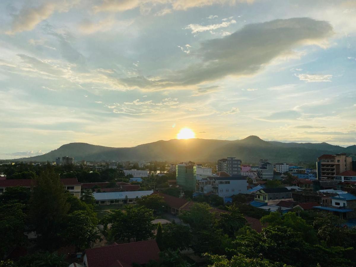 Kampot Sunny Hotel Екстер'єр фото