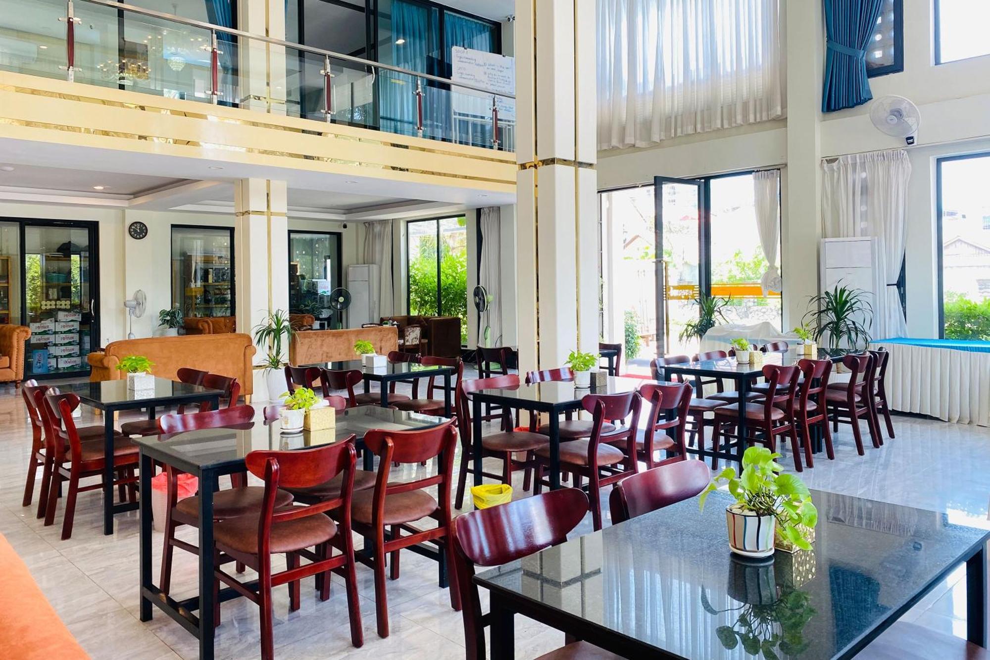 Kampot Sunny Hotel Екстер'єр фото