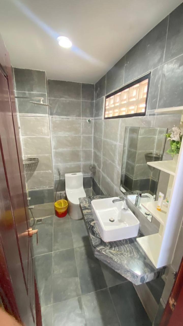 Kampot Sunny Hotel Екстер'єр фото